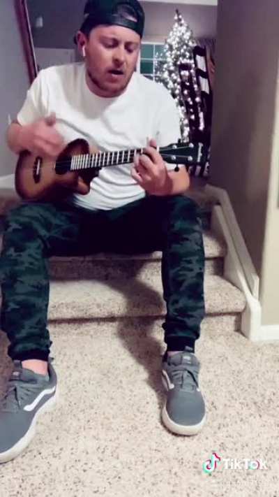 Ukulele cover of All Of Me by John Legend. He&rsquo;s obviously an incredible singer so this is probably more cringe than not haha. Enjoy!