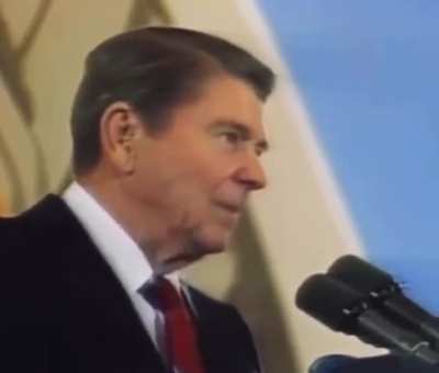 In 1987, during a speech by Ronald Reagan, a balloon loudly burst. Reagan, without losing his composure, joked: &ldquo;Missed me,&rdquo; which caused laughter in the audience. This moment became especially significant in the wake of the assassination attempt on Reaga