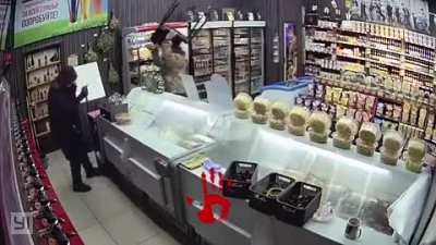 Robbery attempt goes wrong..