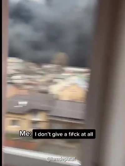 Even shelling nearby won't stop this streamer