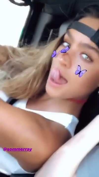 👅