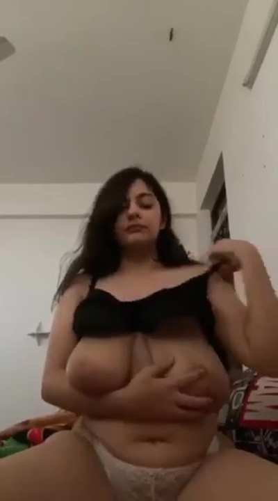 Late night plan simple tha… par outcome alag nikla 😏 indian nsfw