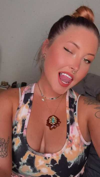 JUST STARTED ANOTHER! *Limited Time* First Month Of Totally Uncensored Content Is Only $5! Uploads Daily! Solo, B/G, Customs Available, Ratings! Link In Comments!