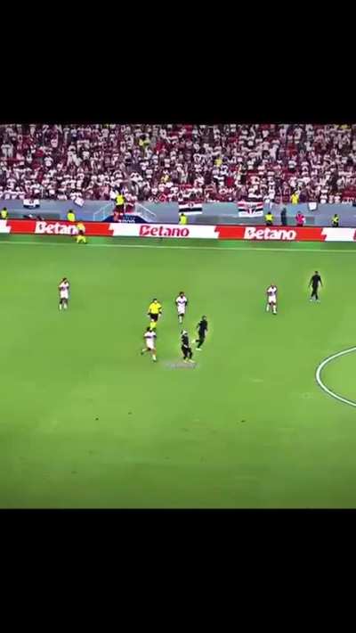 Depay t&aacute; voando pelo Corinthians 🔥 