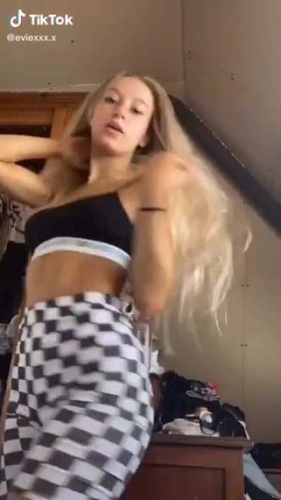 The jiggle 🤤🤤