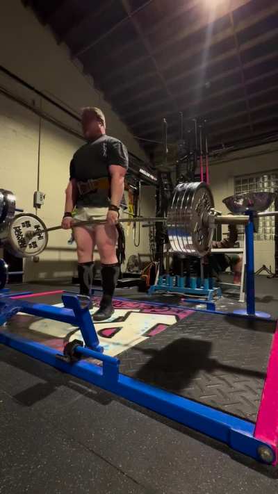 Spine day. Here&rsquo;s 606lbs x 3