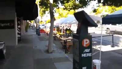 Anti-masker Walks Around Public Screaming "Libtards"