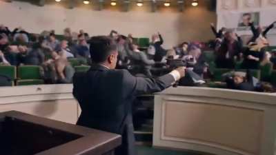 Trecho de um filme(ou série n sei) do presidente da ucrania.