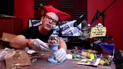 Idubbs gets a gum ball