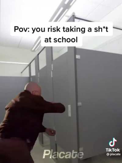 😨