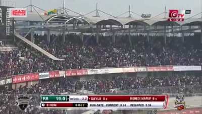 Russell and Pollard take stunning relay catch to dismiss Gayle (BPL 2019)