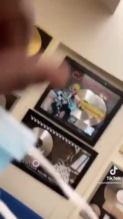 Legendary Stu