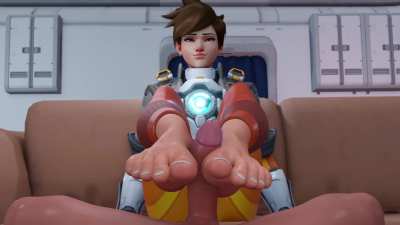 How do you like to relax? [Overwatch,Tracer] (redmoa)