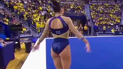 &ldquo;The Greek Goddess&rdquo; Nicoletta Koulos 💙💛〽️🇬🇷 (Love how she moves)