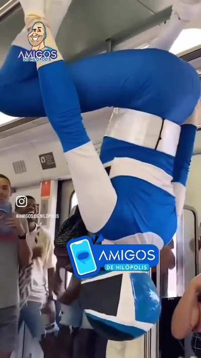 Chupa essa metr&ocirc; da Su&iacute;&ccedil;a, voc&ecirc;s num tem nossa alegria contagiante 🇧🇷🇧🇷🇧🇷