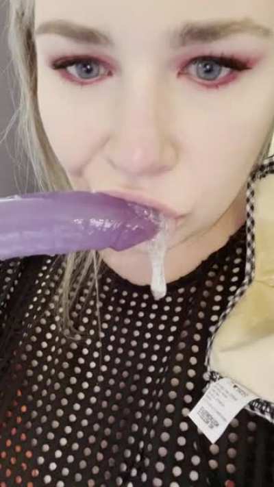 the masks keeps the dildo safe..
