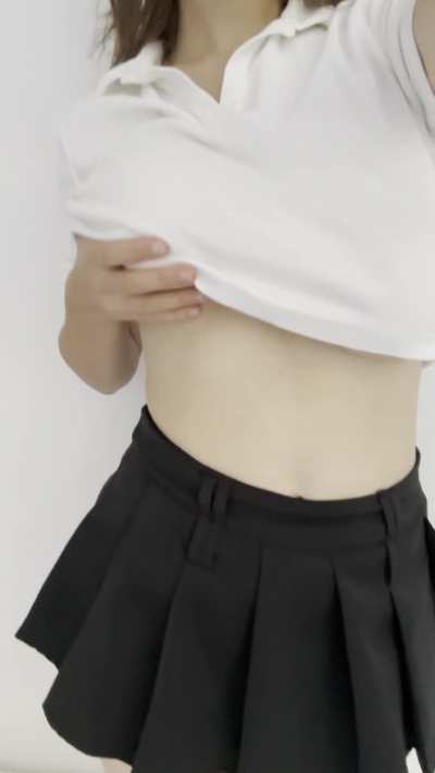 wonder if the guys in my college class know how big my titties are F19 [oc]