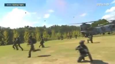 "How many people can you fit inside a CH-47 Chinook?" "Yes."