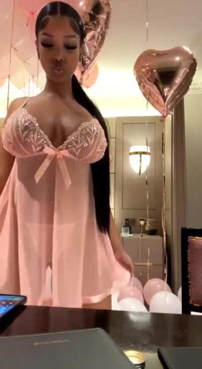 Liyah m&agrave;i one bad somali baddie