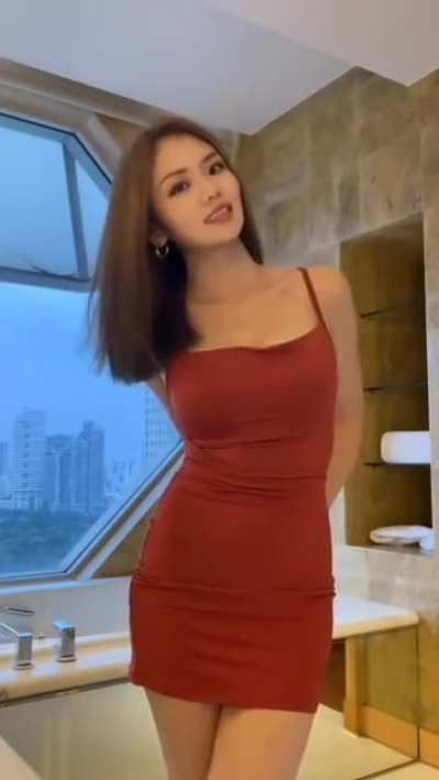 Pause at the right moment and @zixint 's tits are yours (crosspost from r/sgtiktokxmms)