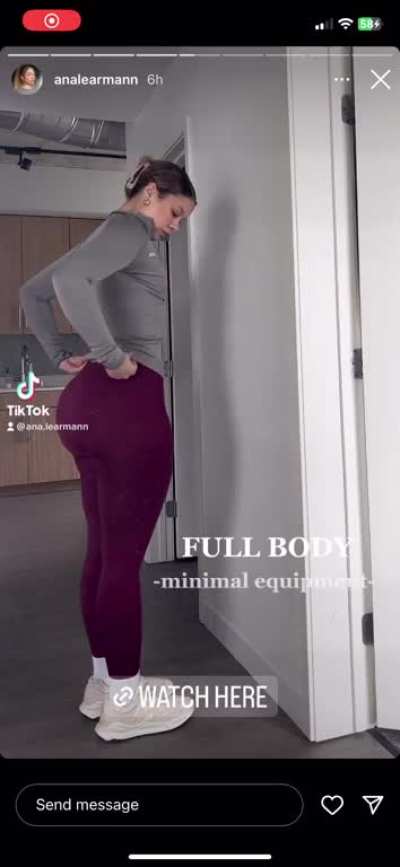 The size of Ana&rsquo;s ass is just massive . Look at the petite small upper body with that Thanos lower