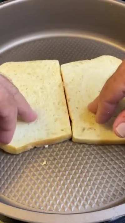 Onion Sandwich