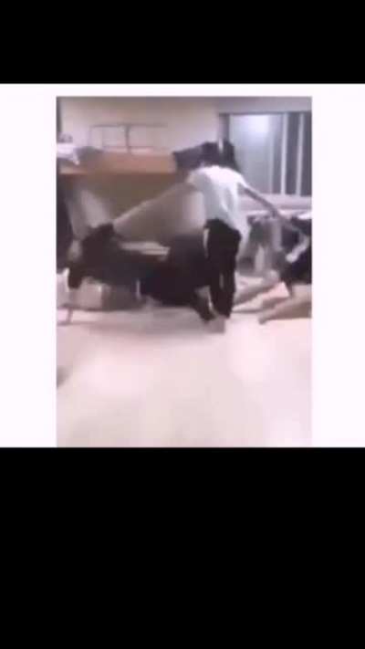 Bu aktiviteyi por&ccedil;ay, hugola, kaanflix, mentor, emre ve mert hep birlikte yapıp videoya &ccedil;ekseler m&uuml;q olur :D