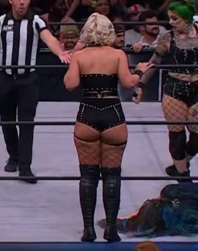 Toni Storm