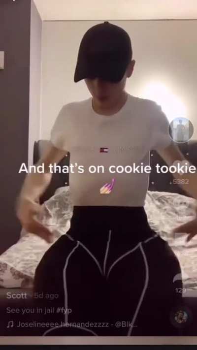 His thighs make me go crazy<wbr>😍😍😫