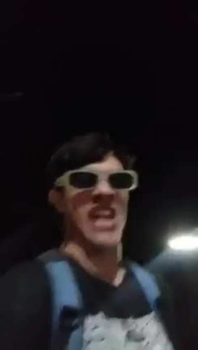 si no salgo en el video me voy a enojar