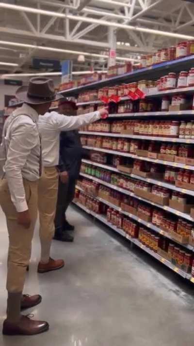 Slavery "prank" on black shoppers 