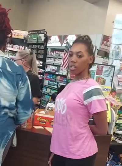 Real Life Huge Bulge Reaction From Lightskin Milf