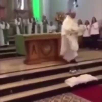 W priest