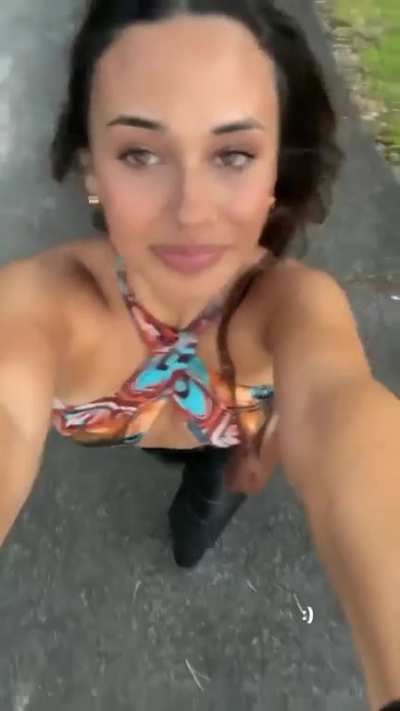 Miss beautiful!!! 😝🤤😍💦