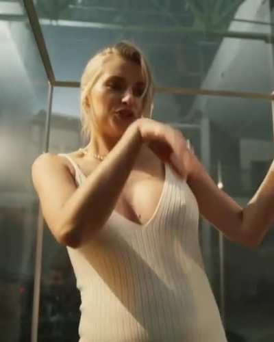 Busty jiggle