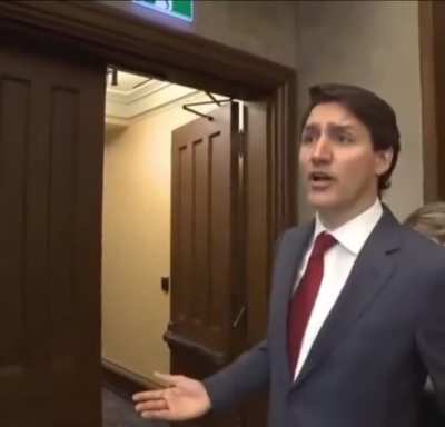 Aggressive &amp;amp; intense Canadian argument