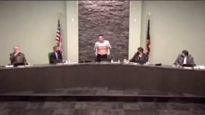 Lee Wong, an elected official in West Chester, Ohio &amp;amp; US Army veteran with 20-years of service, took his shirt off during a town hall meeting on Wednesday and revealed scars he received during his service. &ldquo;Is this patriot enough?&rdquo; he asked