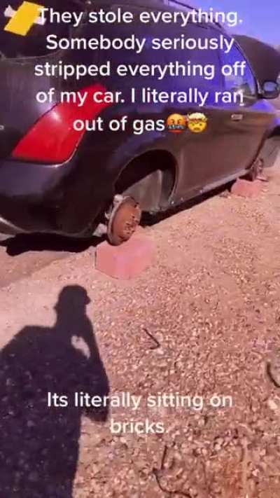 The people stole the tires of his car