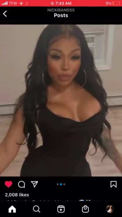 Nickibandss I&rsquo;m mesmerized got damn I love this sexy bitch 😩😩😩😍😍😍😍😍