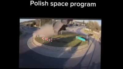 O kurwa raketa!