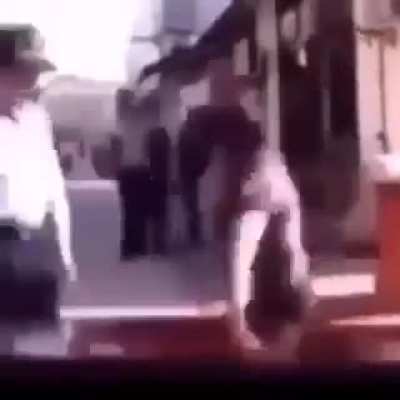 Digan con que cosas raras se la jalaron xd