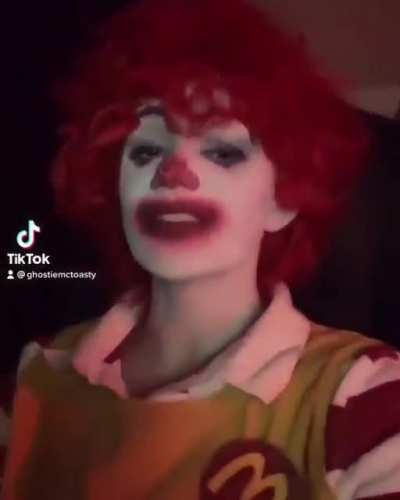 ronald mcdonald haunts the dreams
