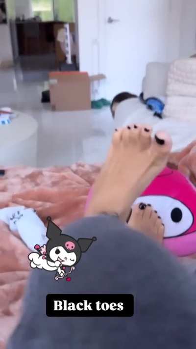 them pretty toes😮&zwj;💨