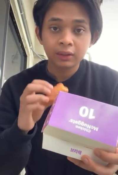 Orang BTS fans makan McD BTS's meals be like: