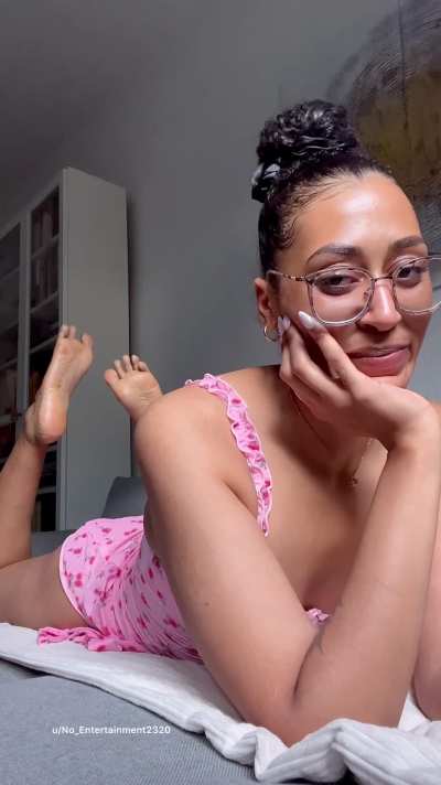 Thanks to Reddit I&lsquo;m no longer ashamed to show my big feet
