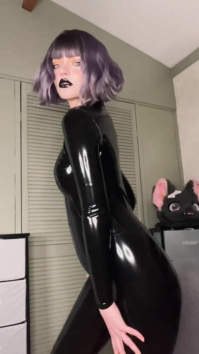 Touching my latex body, you can&rsquo;t look away!