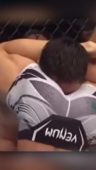 Awkward submission attempt 