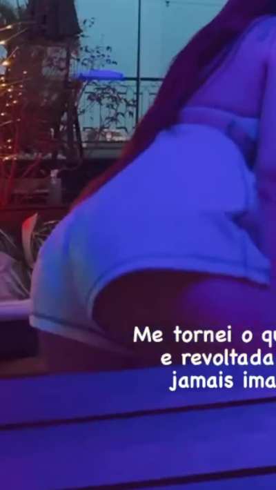 Rebolando (Com zoom)