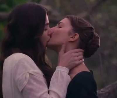 Scene from &ldquo;Dickinson&rdquo; Season 1 Episode 1 (2019)
