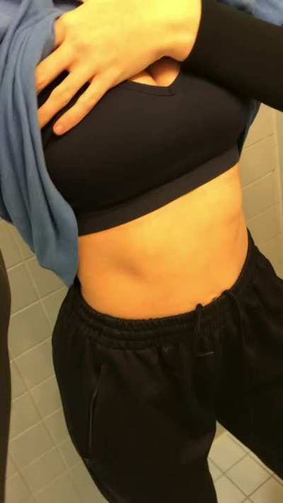 Got horny while work&hellip; I think my co worker saw me flashing my big 19y/o tits 🥺 [OC]